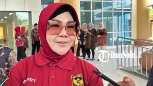 Bupati-Klaten-Sri-Mulyani-mengecek-hasil-pembangunan-RSUD-Bagas-Waras.jpg