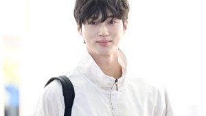 Byeon-Woo-Seok-OTW-Jakarta.jpg