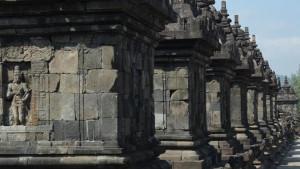 Candi-Plaosan-di-Dukuh-Plaosan-1.jpg