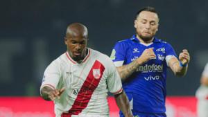 Cuplikan-laga-Persis-Solo-kontra-Persib-Bandung-di-Stadion-Gelora-Bandung-Lautan-Api.jpg