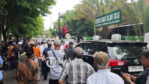 Demo-Pemakzulan-Gibran-di-Solo.jpg