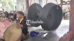 Gending-sakral-pemakaman-raja-solo.jpg