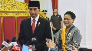 Iriana-memberikan-keterangan-pers-usai-Upacara-Penganugerahan-Tanda-Kehormatan-RI.jpg