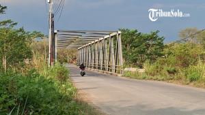 Jembatan-Timang-di-Desa-Wonokerto-Wonogiri-Jawa-Tengah.jpg