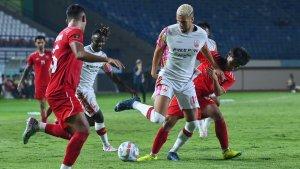 Karim-Rossi-tampil-pertama-kalinya-dengan-baju-Persis-Solo.jpg