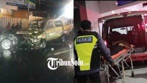 Kecelakaan-di-tawangmangu-kijang-dan-camry.jpg