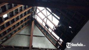 Kondisi-rumah-warga-yang-rusak-2.jpg
