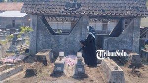 Makam-dari-Alfino-Nuafal-Hanif-15-santri-asal-Klaten-yang-tewas-di-Sungai-Elo-Magelang.jpg