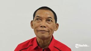 Mantan-Wali-Kota-Solo-Teguh-Prakosa-kiri-saat-ditemui.jpg
