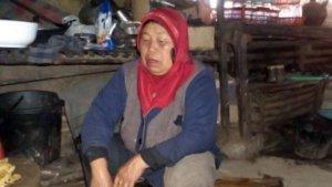 Mbok-Yem-yang-menghuni-sebuah-pondok-makan-Gunung-Lawu.jpg