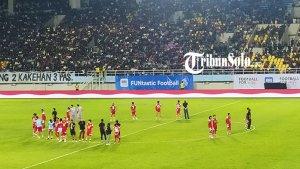 Momen-para-suporter-yang-biasanya-menyanyikan-lagu-berjudul-Satu-Jiwa.jpg