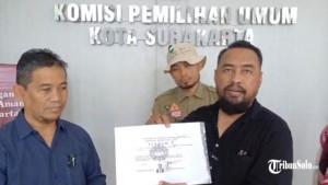 Para-penggugat-dugaan-ijazah-palsu-Mantan-Presiden-Jokowi.jpg