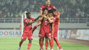 Pemain-Persis-Solo-merayakan-gol-Ramadhan-Sananta.jpg