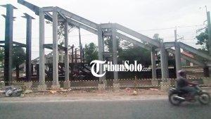 Pengerjaan-Jembatan-Penyebrangan-Orang-JPO.jpg