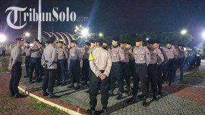 Personel-Polres-Sragen-menggelar-apel-di-Alun-alun-Sasono-Langen-P.jpg