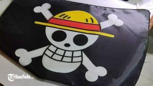 Pesanan-bendera-One-Piece.jpg