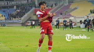 Pesepak-bola-Persis-Solo-Zanadin-Fariz-selebrasi.jpg