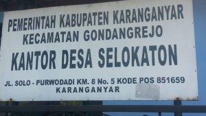 Plang-Desa-Selokaton-di-Gondangrejo-Karanganyar-Jawa-Tengah.jpg