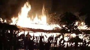 Potret-kebakaran-kandang-sapi-diBokuning-Kidul-RT-27-Desa-Tempurharjo-Eromoko-Wonogiri.jpg