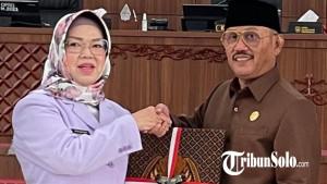 Rapat-paripurna-dengan-agenda-laporan-pimpinan-DPRD-2025.jpg