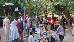 Ratusan-kios-Pasar-Kota-Wonogiri-terbakar-pada-Senin-6102025.jpg
