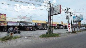 Ruko-yang-dibangun-di-atas-tanah-desa-jaten-karanganyar.jpg