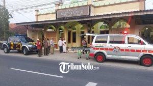 Seorang-pria-ditemukan-meninggal-dunia-di-Masjid-Baitturohim-Jetis-Sukoharjo-Jumat-8112024.jpg