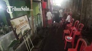 Situasi-rumah-duka-mendiang-Marthen-Jelipele-di-Jalan-Yudistira-Keluraha-manahan.jpg