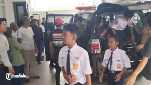 Suasana-Puskesmas-Tawangmangu-yang-didatangi-pelajar-3.jpg