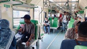 Suasana-di-dalam-gerbong-KA-BIAS.jpg
