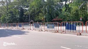 Suasana-kawasan-depan-Stadion-Manahan-Solo.jpg