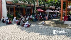 Suasana-pendaftaran-siswa-di-SMP-Negeri-1-Sukoharjo-Rabu-2562025.jpg