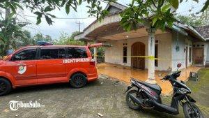Suasana-rumah-seorang-nenek-di-Dusun-Winong.jpg
