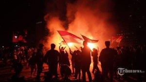 Suporter-Timnas-Indonesia-meluapkan-kegembiraan.jpg