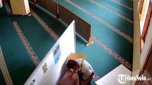 Tangkapan-layar-CCTV-pencurian-uang-2.jpg