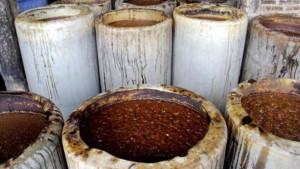 Tetes-tebu-dengan-campuran-tetes-air-dan-mikroba.jpg