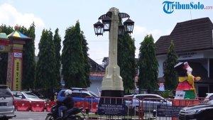 Tugu-Pamandengan.jpg