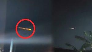 Viral-fenomena-benda-langit-muncul-di-Solo-Raya-hingga-Yogyakarta.jpg