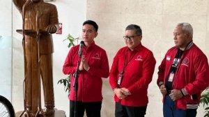 Wali-Kota-Solo-Gibran-Rakabuming-Raka-bersama-Sekjen-PDIP-Hasto-Kristiyanto.jpg