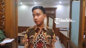 Wali-Kota-Solo-Gibran-Rakabuming-enggan-berkomentar-soal-langkah-politik-sang-adik-Kaesang-Pangarep.jpg