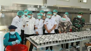 ahmad-luthfi-cek-dapur-mbg-di-jebres.jpg