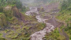 penampakan-banjir-lahar-dingin-dari-puncak-gunung-merapi-di.jpg
