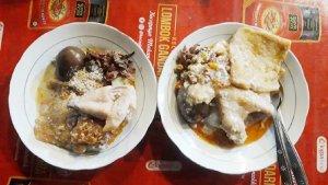 penampakan-warung-gudeg-mbak-yus-di-jalan-ra-kartini-no-12-kelurahan-timuran-kec.jpg