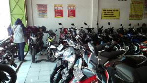 penjualan-motor-bekas_20160702_162315.jpg