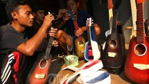 proses-pembuatan-gitar-dan-ukulele.jpg