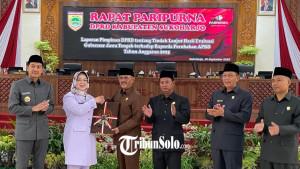 rapat-paripurna-DPRD-Sukoharjo.jpg