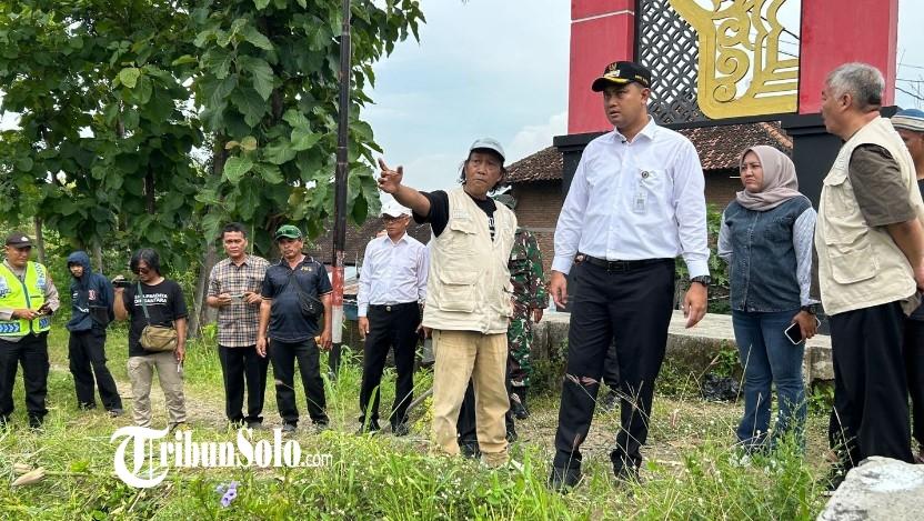 Gercep! Bupati Hamenang Langsung Cek Kondisi Jembatan Ambles Penghubung Klaten–Gunungkidul