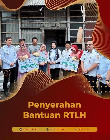 Bupati Sukoharjo Serahkan Bantuan Rumah Tidak Layak Huni (RTLH) di lima Lokasi 
