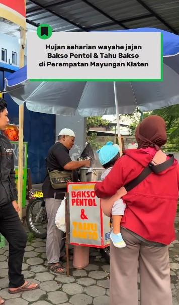Jajan Pentol Perempatan Mayungan Klaten