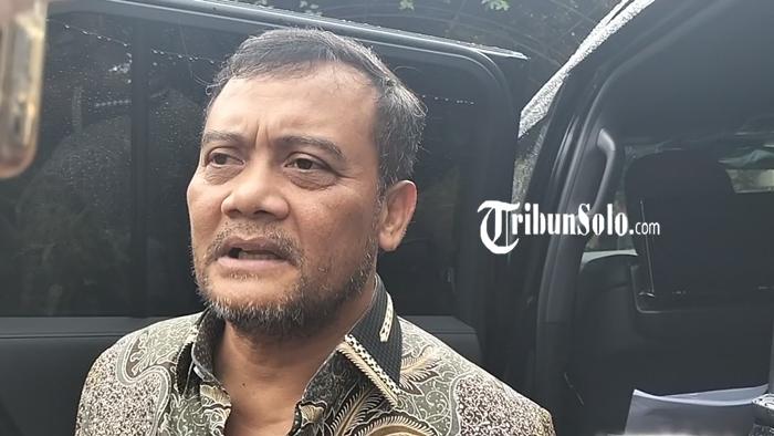 Ahmad-Luthfi-saat-ditemui-usai-bertamu-di-kediaman-Jokowi.jpg
